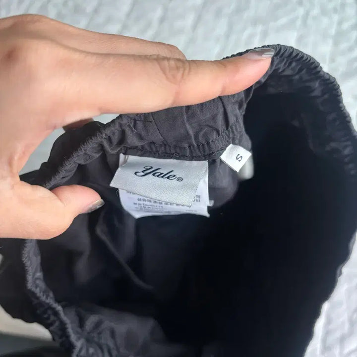 [SOLD OUT] YALE 예일 나일론 반바지