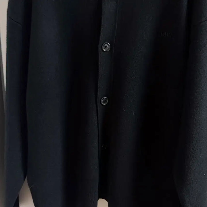[BUNJANG] [L] 준지 25FW 에어 울 니트 칼라리스 카디건 - 블랙 / [L] 준지 25FW 에어 울 니트 칼라리스 카디건 - 블랙