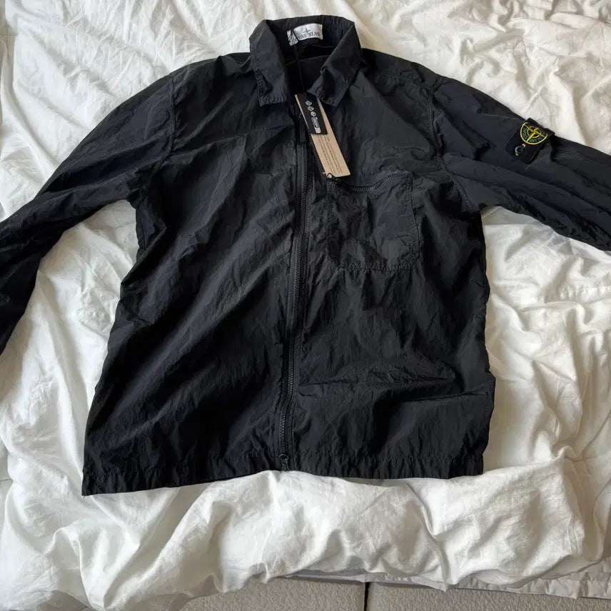 [SOLD OUT] XL) 24SS 스톤아일랜드 나일론 메탈 오버셔츠 자켓 블랙