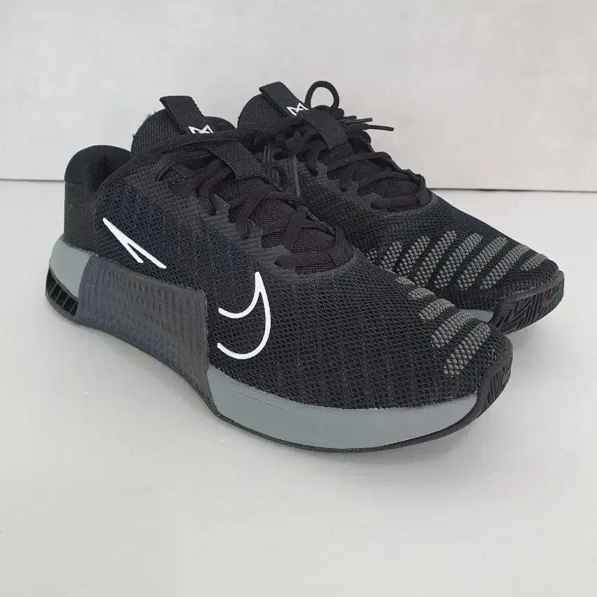 [SOLD OUT] 나이키 메트콘 9 블랙 (270)