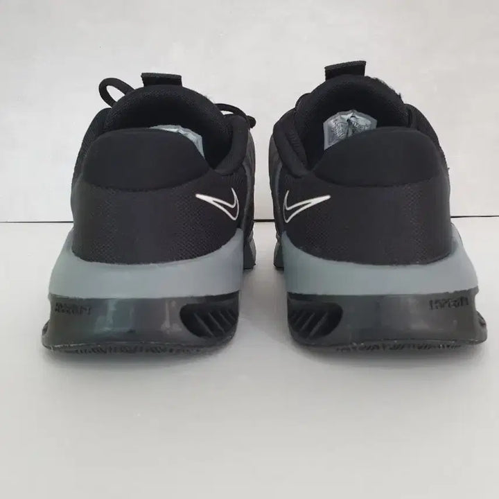 [SOLD OUT] 나이키 메트콘 9 블랙 (270)