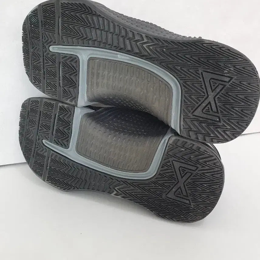 [SOLD OUT] 나이키 메트콘 9 블랙 (270)