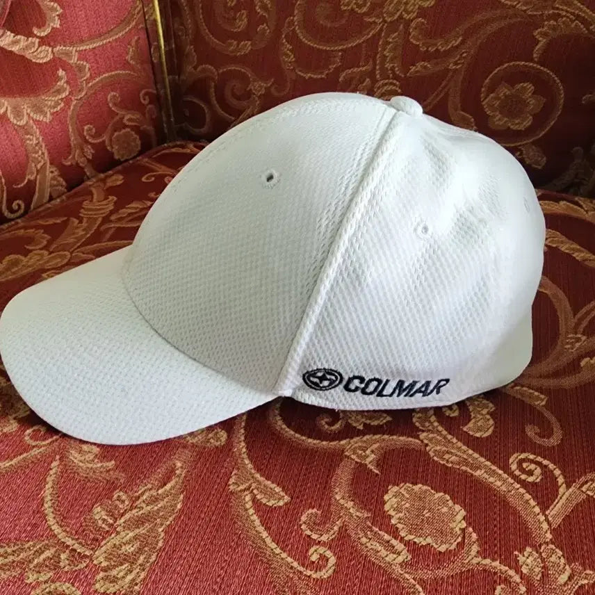 [BUNJANG] COLMAR 콜마르 화이트 볼캡 모자 / COLMAR 콜마르 화이트 볼캡 모자