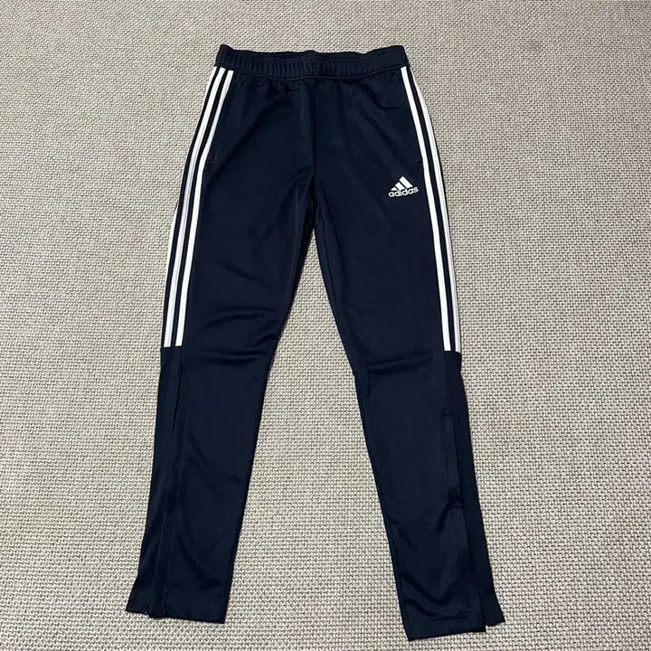 [BUNJANG] Adidas Training Pants L / L 아디다스 트레이닝복 바지 하의 B.7591