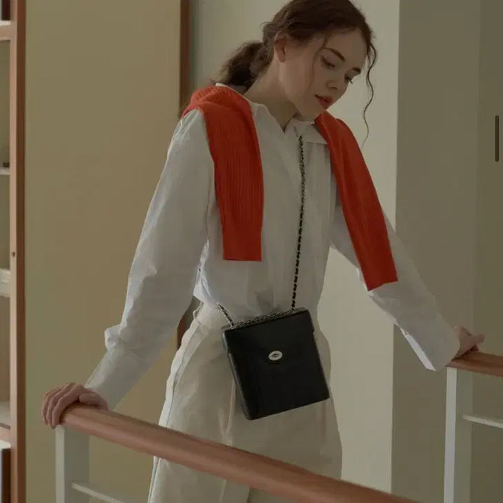 [BUNJANG] Cardinal Red Hardy Chain Bag Black / 카디널레드 하디 체인백 블랙