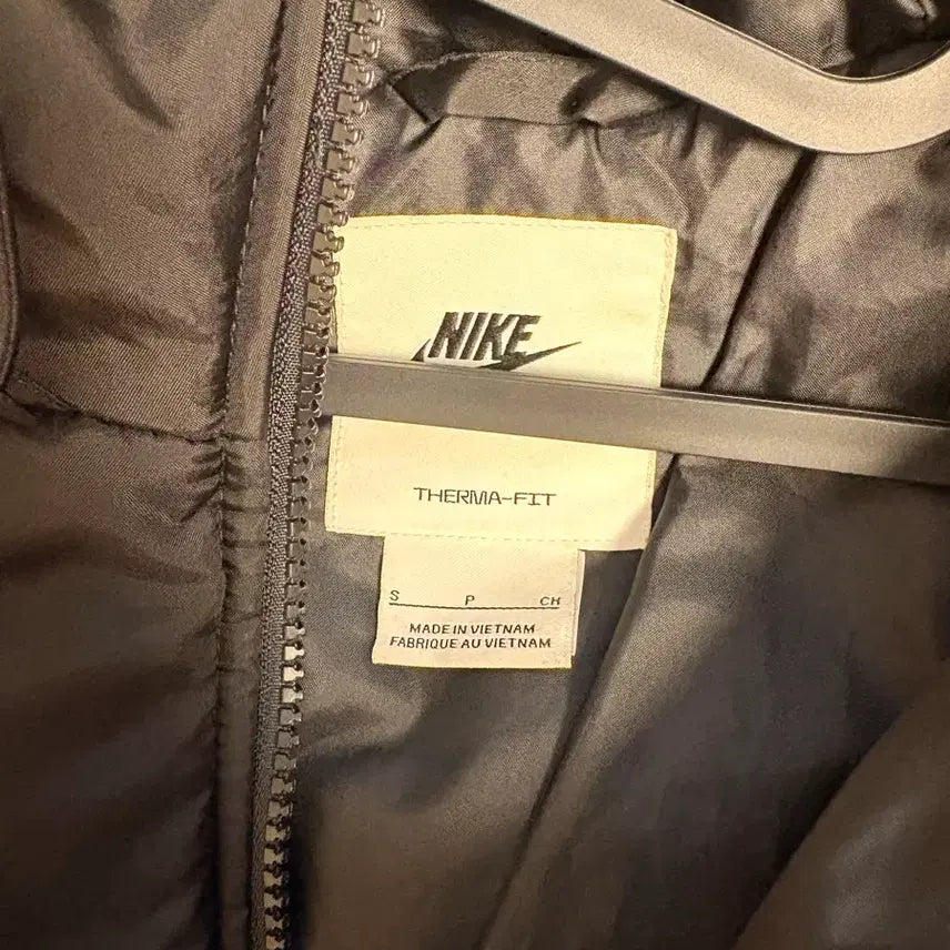 [SOLD OUT] 나이키 패딩