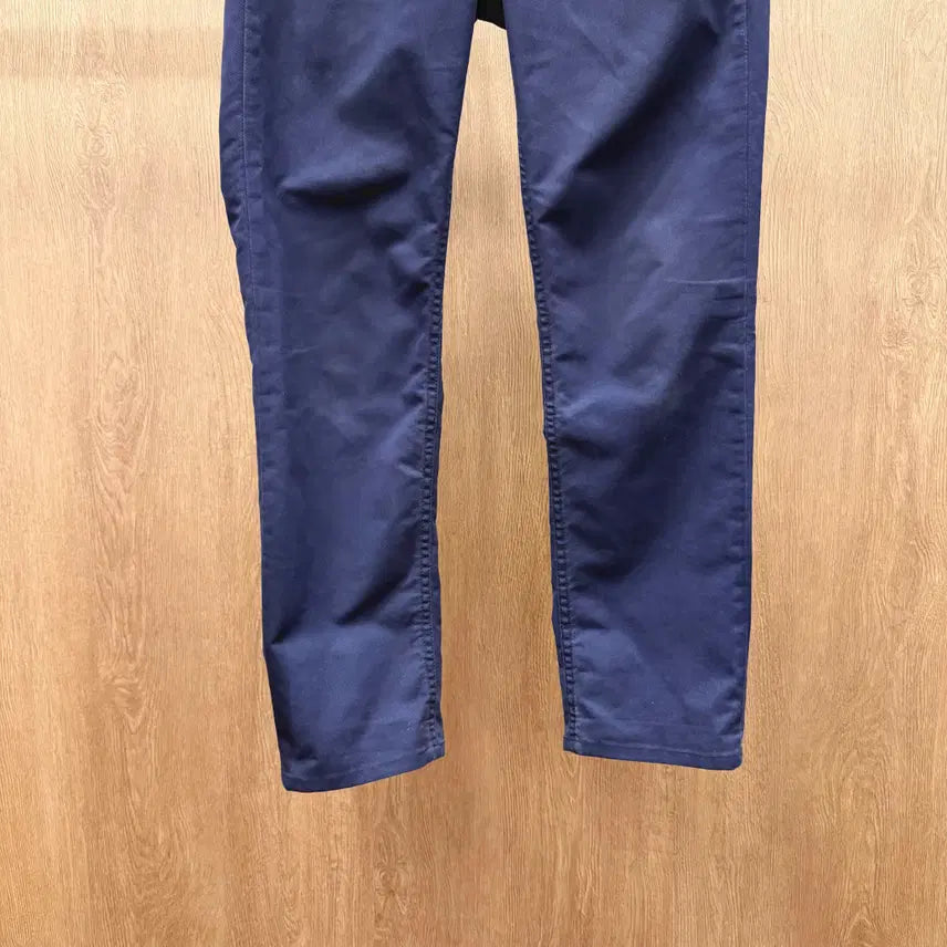 [BUNJANG] Acne Studios Cotton Straight Fit 5-Pocket Metal Button Navy Pants / 아크네스튜디오 코튼 팬츠 스트레이트 핏 5포켓 메탈 버튼 디테일 네이비