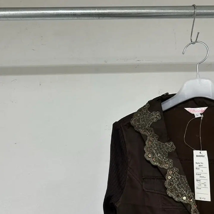 [SOLD OUT] vtg jacket