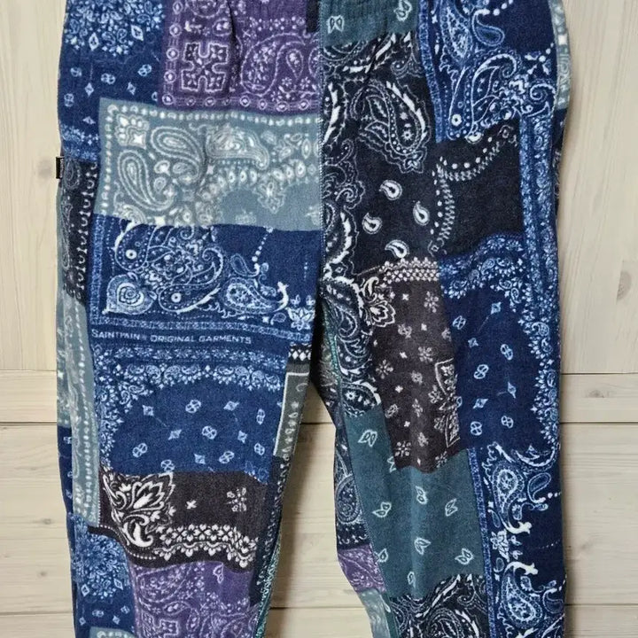 [BUNJANG] Greatest Paisley Patchwork Fleece Pants / 그레이티스트 페이즐리 패치워크 기모 팬츠
