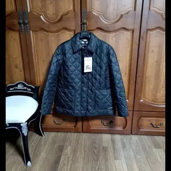 [BUNJANG] Burberry Darlie Quilted Jacket - Black - Women&