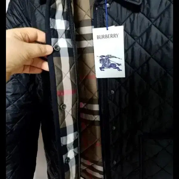 [BUNJANG] Burberry Darlie Quilted Jacket - Black - Women&
