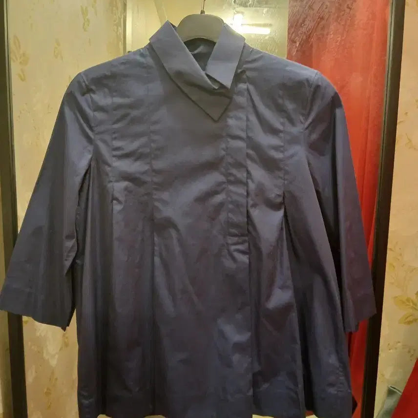 [BUNJANG] COS Navy Pintuck Blouse / 7/49 코스 COS 네이비 핀턱 블라우스 38사이즈