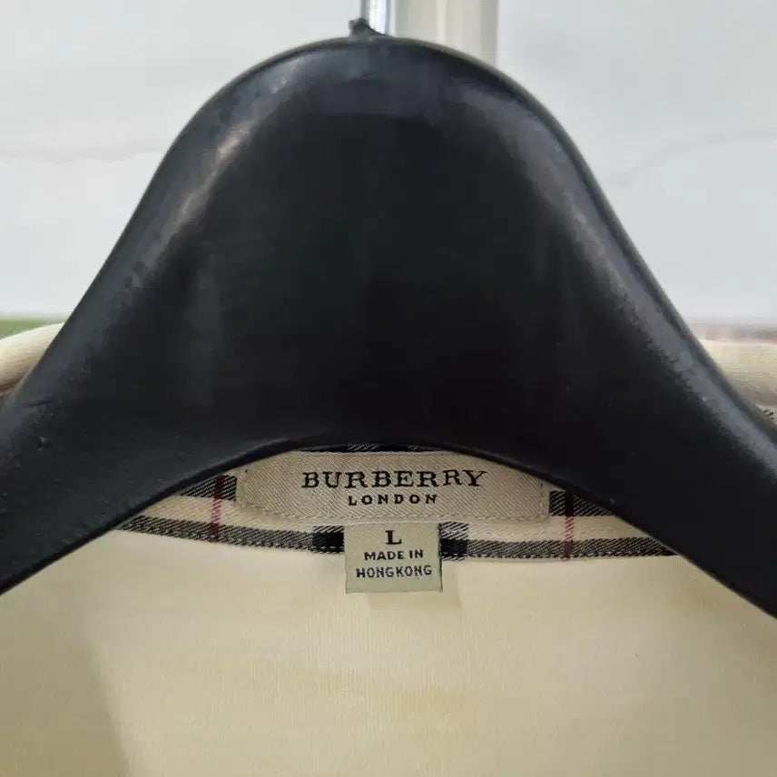 [BUNJANG] Burberry Woman Collar Long Sleeve L / 버버리 우먼 칼라 롱슬리브 L