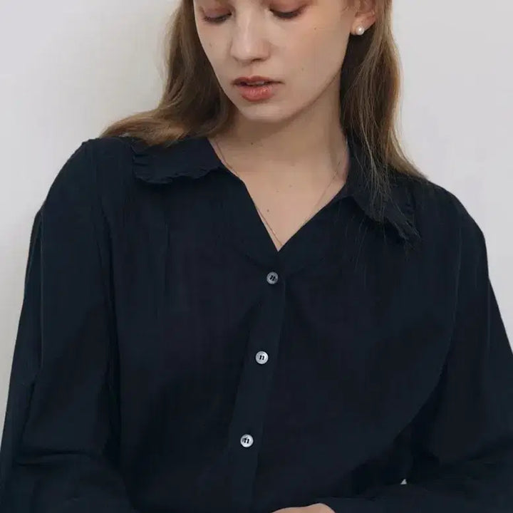 [BUNJANG] Tudomant Vintage Frill Blouse Black / F) 튜드먼트 빈티지 프릴 블라우스 블랙