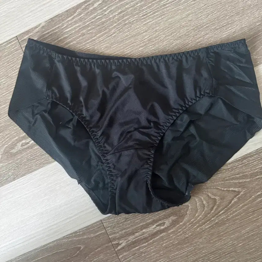 [SOLD OUT] 여성 햄팬티 블랙 (중고)