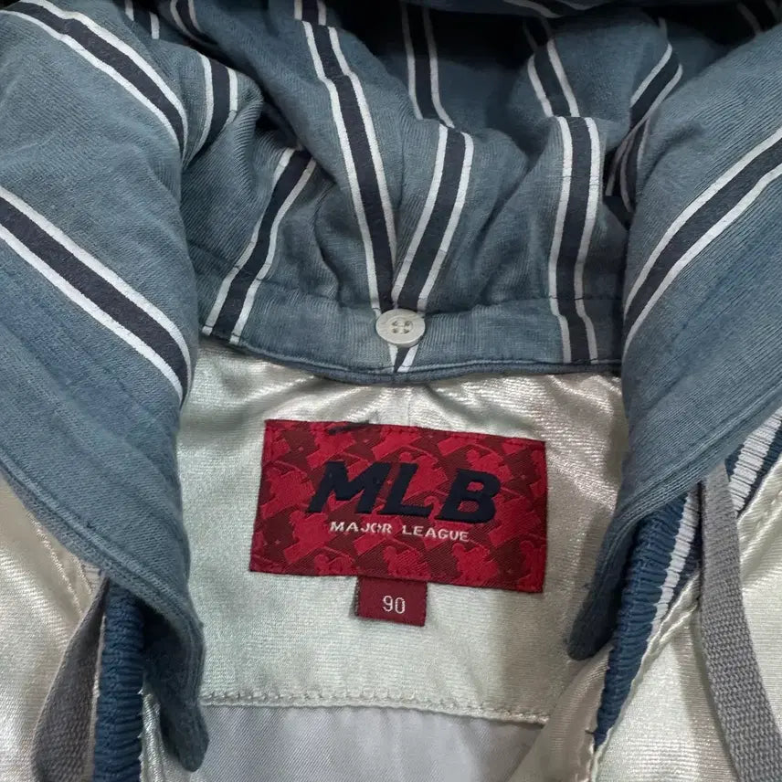 [BUNJANG] MLB Chicago White Sox Hooded Baseball Jacket (90) / 90 MLB 시카고 화이트삭스 후드 야구점퍼