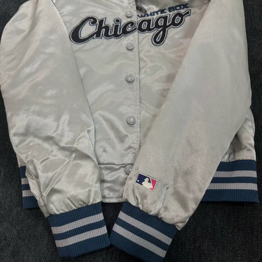 [BUNJANG] MLB Chicago White Sox Hooded Baseball Jacket (90) / 90 MLB 시카고 화이트삭스 후드 야구점퍼