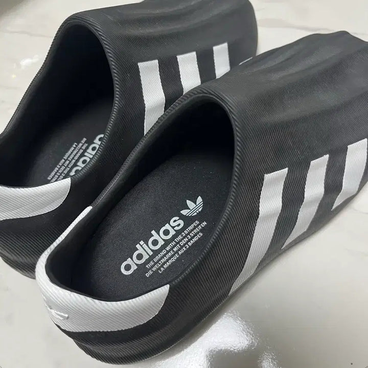 [SOLD OUT] 아디다스 아디폼 255
