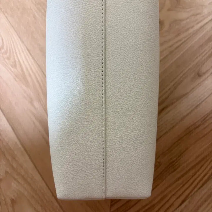 [SOLD OUT] 한시간만) 한섬 볼큐브백 아이보리