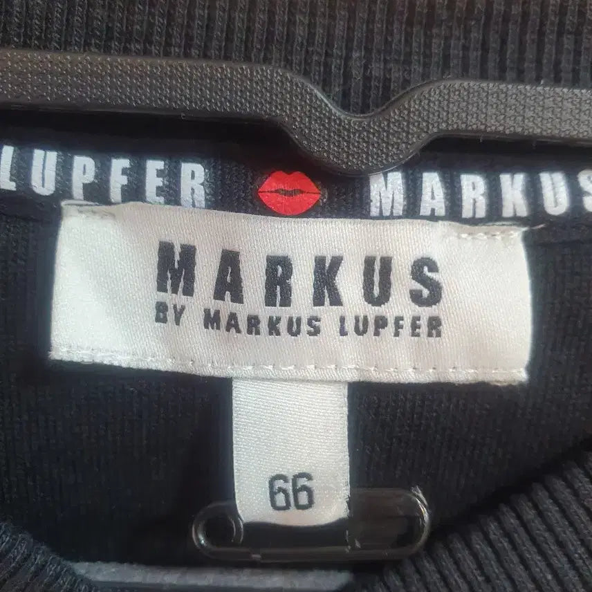 [BUNJANG] Markus Lupfer Printed Black Sweatshirt / 마커스루퍼  프린팅 블랙 맨투맨