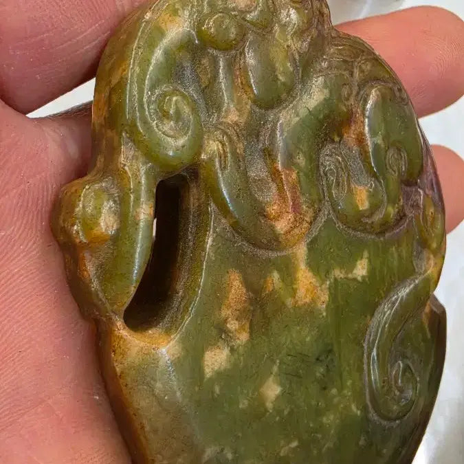 [BUNJANG] Unidentified Brand Tiger Jade Ornament / 고옥에강옥 맹호옥