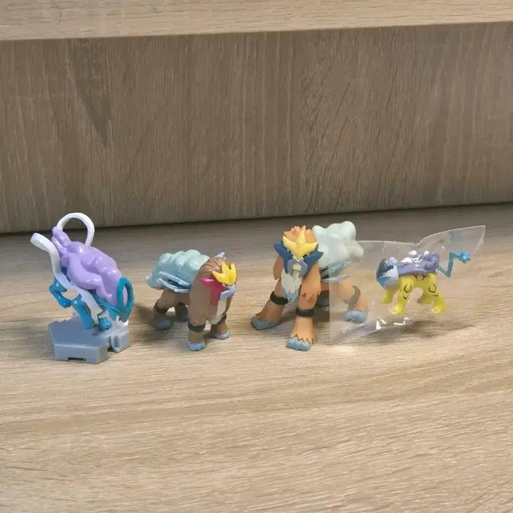 [BUNJANG] Pokemon Moncolle Legendary Trio Figure Set / 급처) 포켓몬 피규어 몬코레 가챠 입체도감 전설 삼개 세트