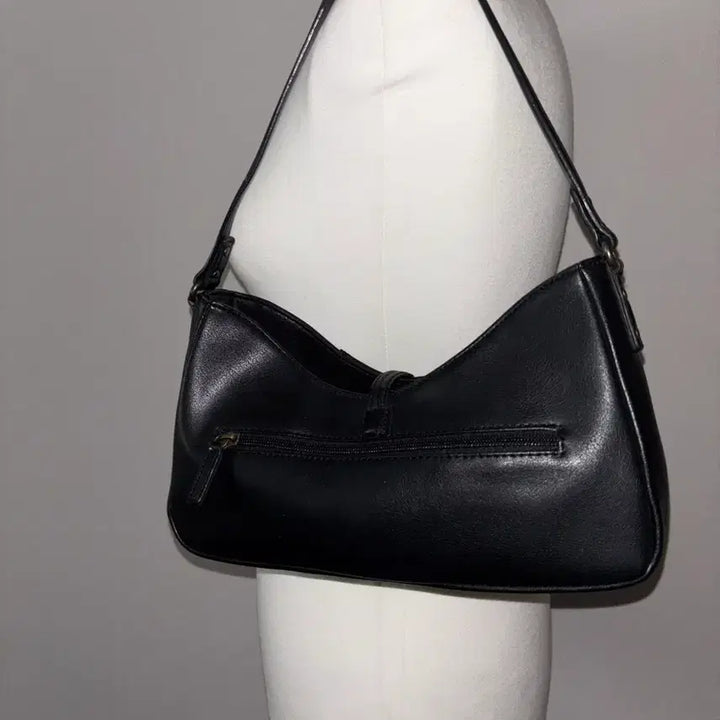 [SOLD OUT] Guess vintage shoulder bag