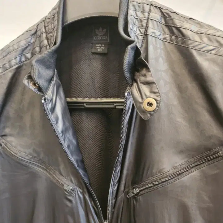 [BUNJANG] Adidas Black Windbreaker Jacket (95) / 아디다스 블랙 바람막이 자켓 95