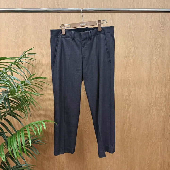 [BUNJANG] Theory Minimal Formal Slacks Pants Dark Gray / 띠어리 슬랙스 팬츠 미니멀 포멀 디자인 히든 클로징 디테일 다크그레이