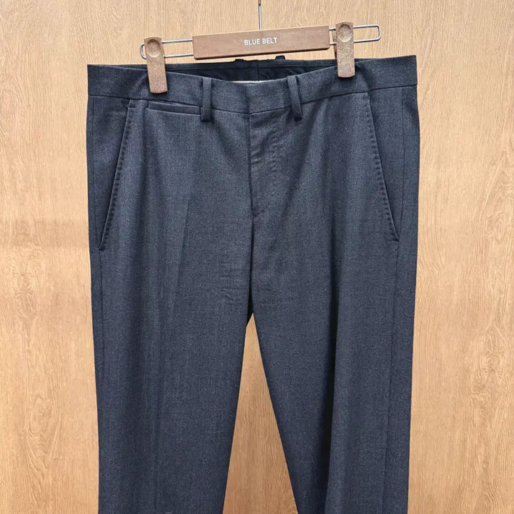 [BUNJANG] Theory Minimal Formal Slacks Pants Dark Gray / 띠어리 슬랙스 팬츠 미니멀 포멀 디자인 히든 클로징 디테일 다크그레이