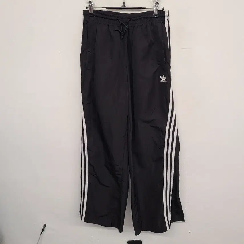 [SOLD OUT] [여성88 size] 아디다스 로우라이즈 우븐 트레이닝 팬츠