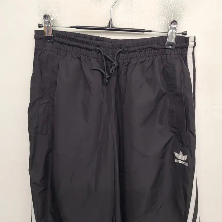 [SOLD OUT] [여성88 size] 아디다스 로우라이즈 우븐 트레이닝 팬츠