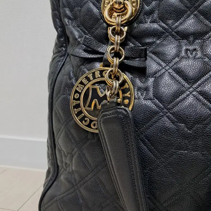 [BUNJANG] Metrocity Quilted Black Tote Bag / 메트로시티 퀼팅 블랙 토트백