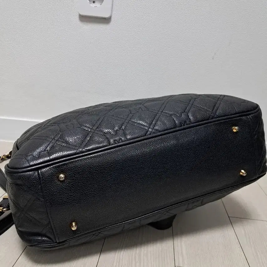 [BUNJANG] Metrocity Quilted Black Tote Bag / 메트로시티 퀼팅 블랙 토트백