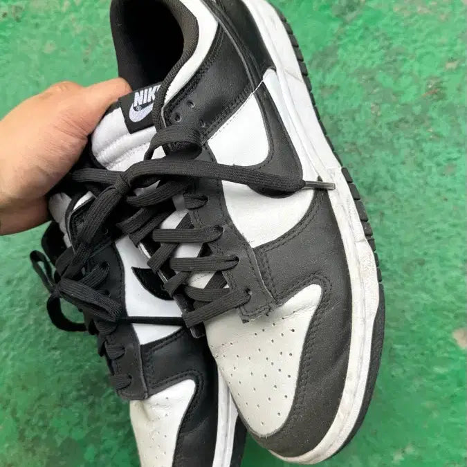 [BUNJANG] Nike Dunk Low Panda 280 Sneakers / 나이키 덩크로우 범고래 280