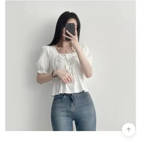 [SOLD OUT] 화이트 스퀘어넥 블라우스