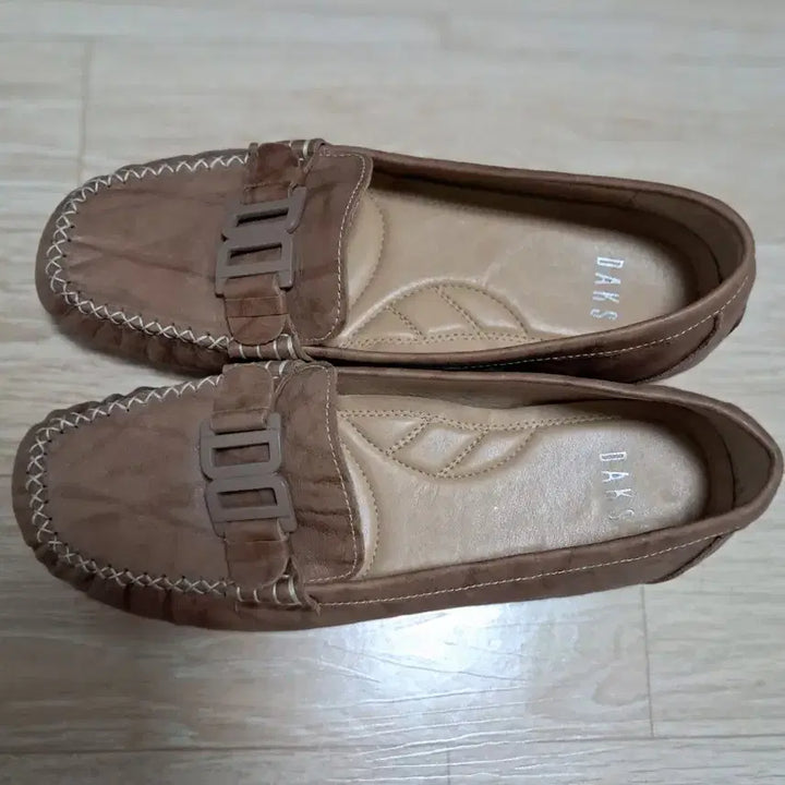 [SOLD OUT] 닥스 가죽구두 브라운 로퍼 여성 단화 245