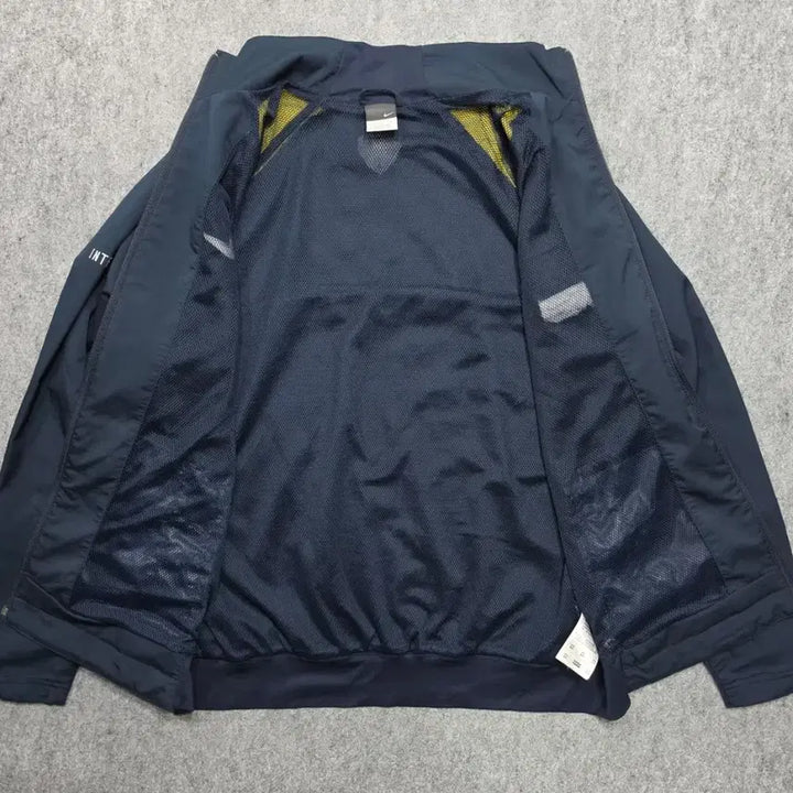 [SOLD OUT] 나이키 인터밀란 00s 집업 바람막이 M