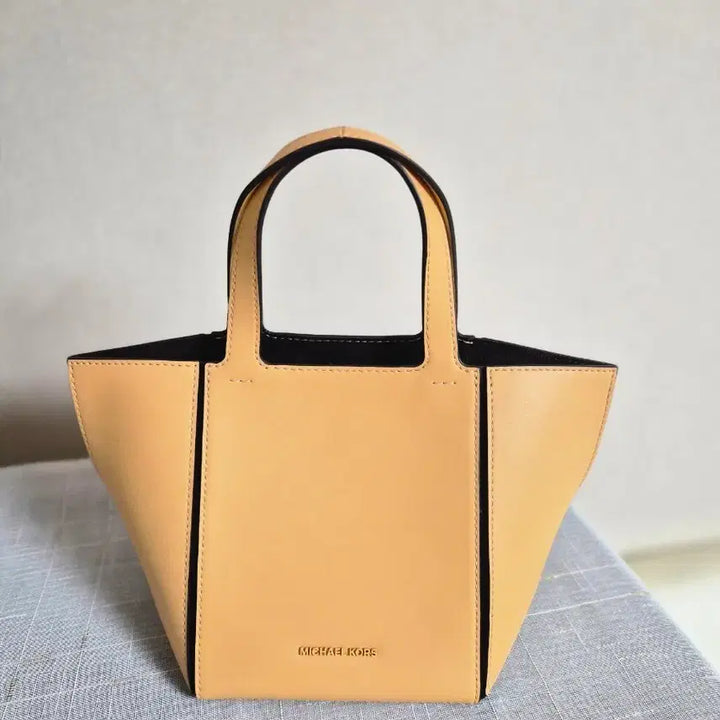 [SOLD OUT] 마이클코어스 토트백