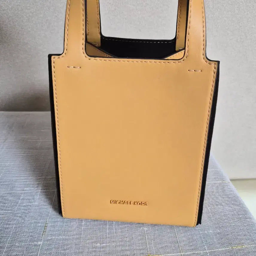 [SOLD OUT] 마이클코어스 토트백