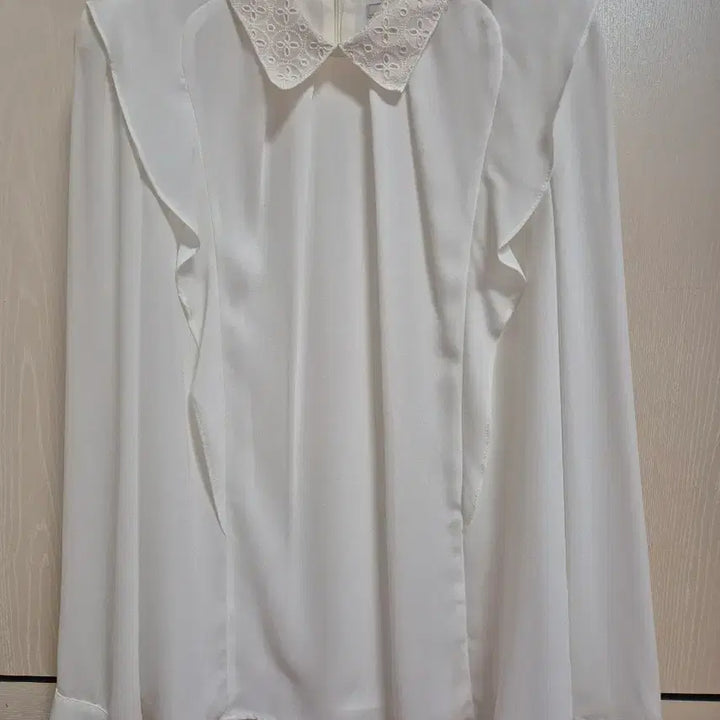 [BUNJANG] White Lace Collar Blouse / 레이스 칼라 화이트 블라우스