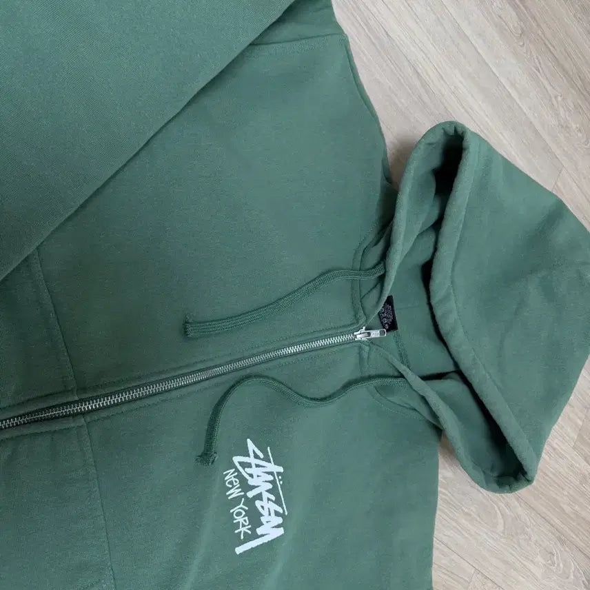 [SOLD OUT] 스투시 뉴욕 후드집업 그린 L