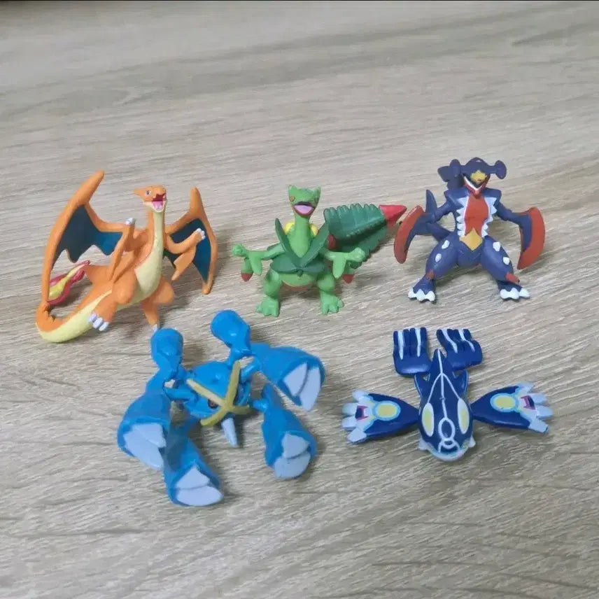 [BUNJANG] Vintage Pokemon Mega Evolution Strap Gacha Figures / 포켓몬 피규어 고전 메가진화 스트랩 가챠