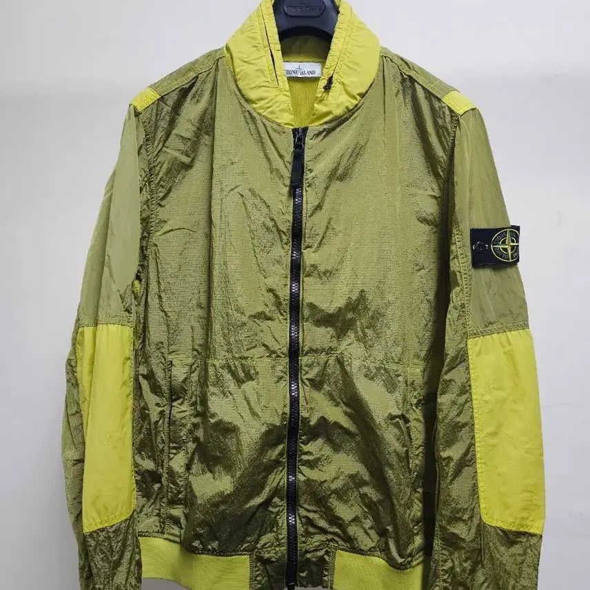 [SOLD OUT] 스톤아일랜드 NYLON METAL WATRO RIPSTOP 자켓