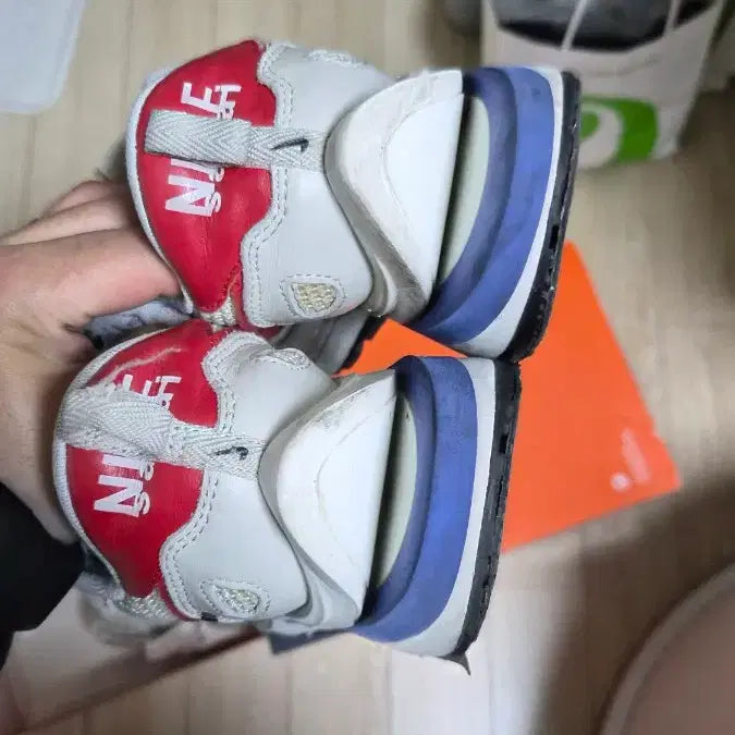 [SOLD OUT] 나이키 사카이 베이퍼와플 푸시아