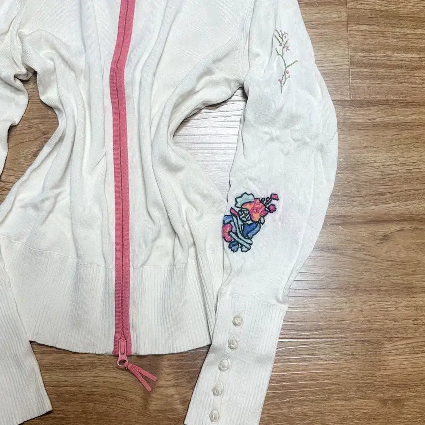 [BUNJANG] Shanghai Tang Pink Embroidered Zip-up Jacket / 빈티지 상하이탕 핑크 자수 집업 히메갸루 로걀 라떼 오네갸루 페어리 고딕