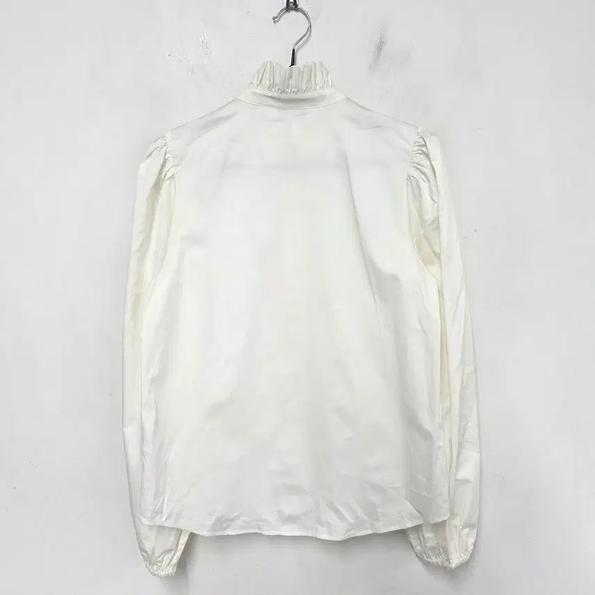 [SOLD OUT] 앤아더스토리즈 블라우스
