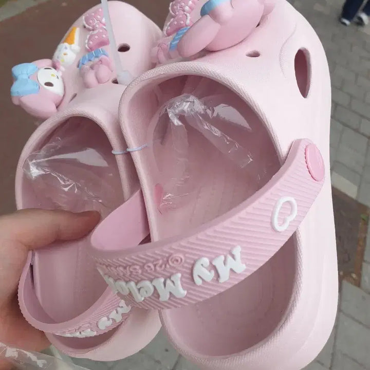 [SOLD OUT] 230 마이멜로디 지비츠 크록스 팝니다