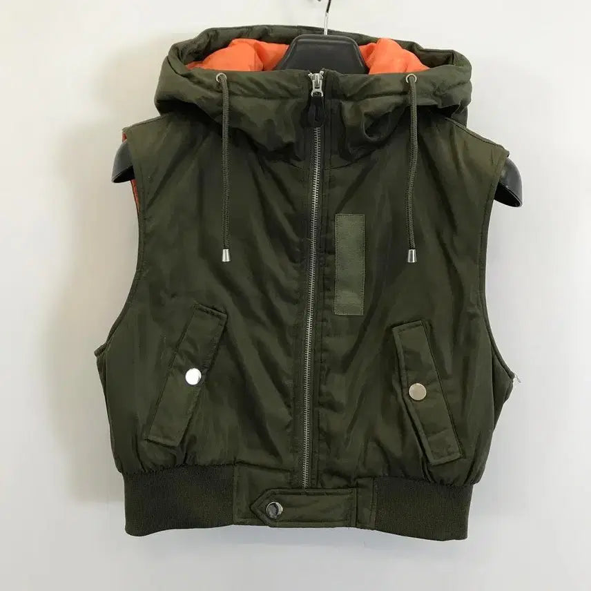 [SOLD OUT] 자라 크롭 ma1 후드 조끼 [M]
