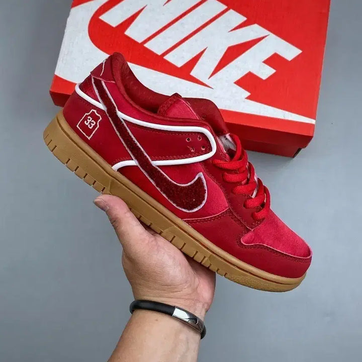 [BUNJANG] Nike Dunk SB Red Sneakers (Size 260) / 나이키 덩크 SB 레드 스니커즈 사이즈:260